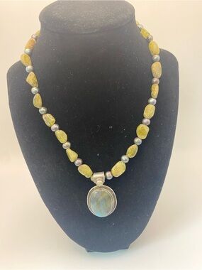 Boho 925 Sterling Silver Necklace with Labradorite Pendant
